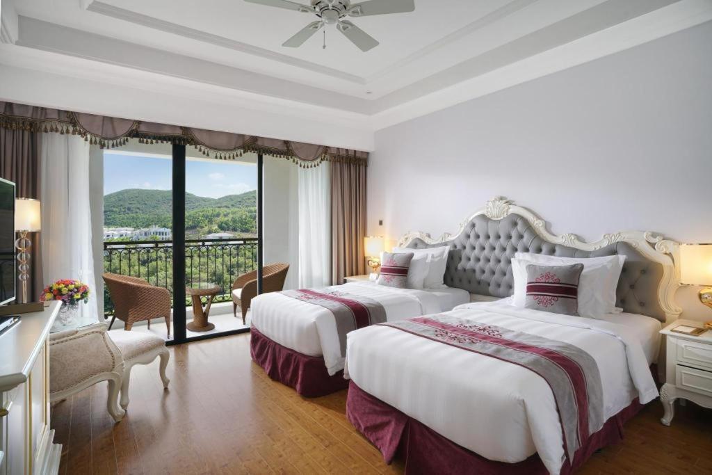 Vinpearl Discovery Rockside Nha Trang Exterior photo