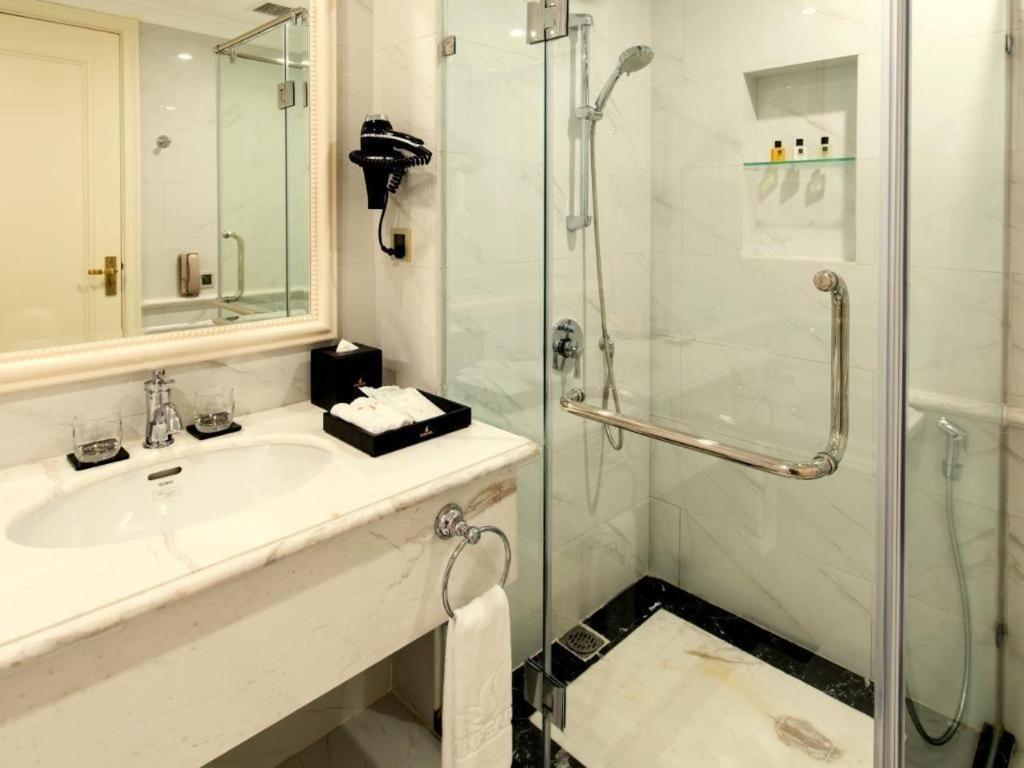 Vinpearl Discovery Rockside Nha Trang Exterior photo